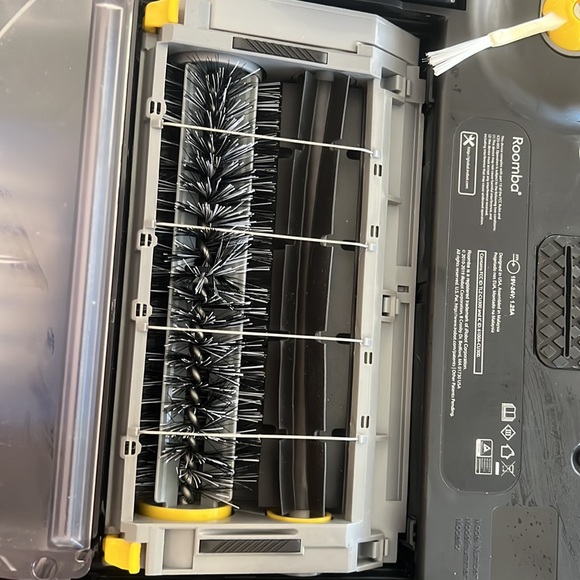 Irobot roomba 694 - Picture 3 of 4